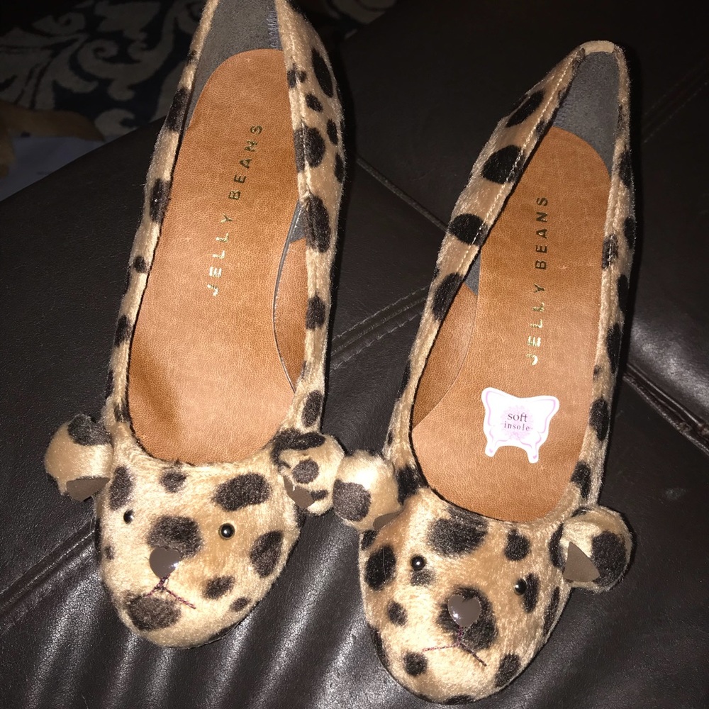 Super cute leopard print wedges